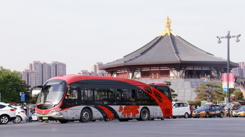 “五一”假期，洛陽(yáng)公交人用奉獻堅守
